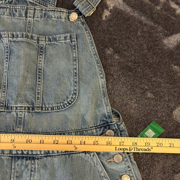 Gap Women's Slouchy Bib Overalls Medium Denim Light Wash Farmcore Country Girl - Picture 12 of 13